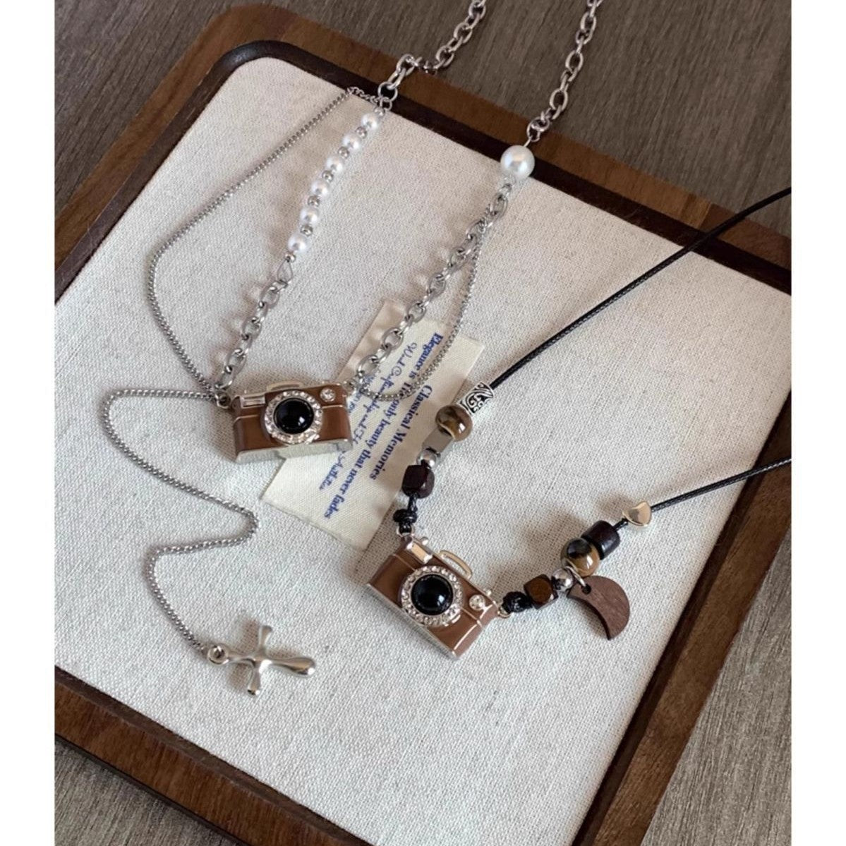Wholesale Vintage Brown Camera Pearl Necklace Sweater Chain